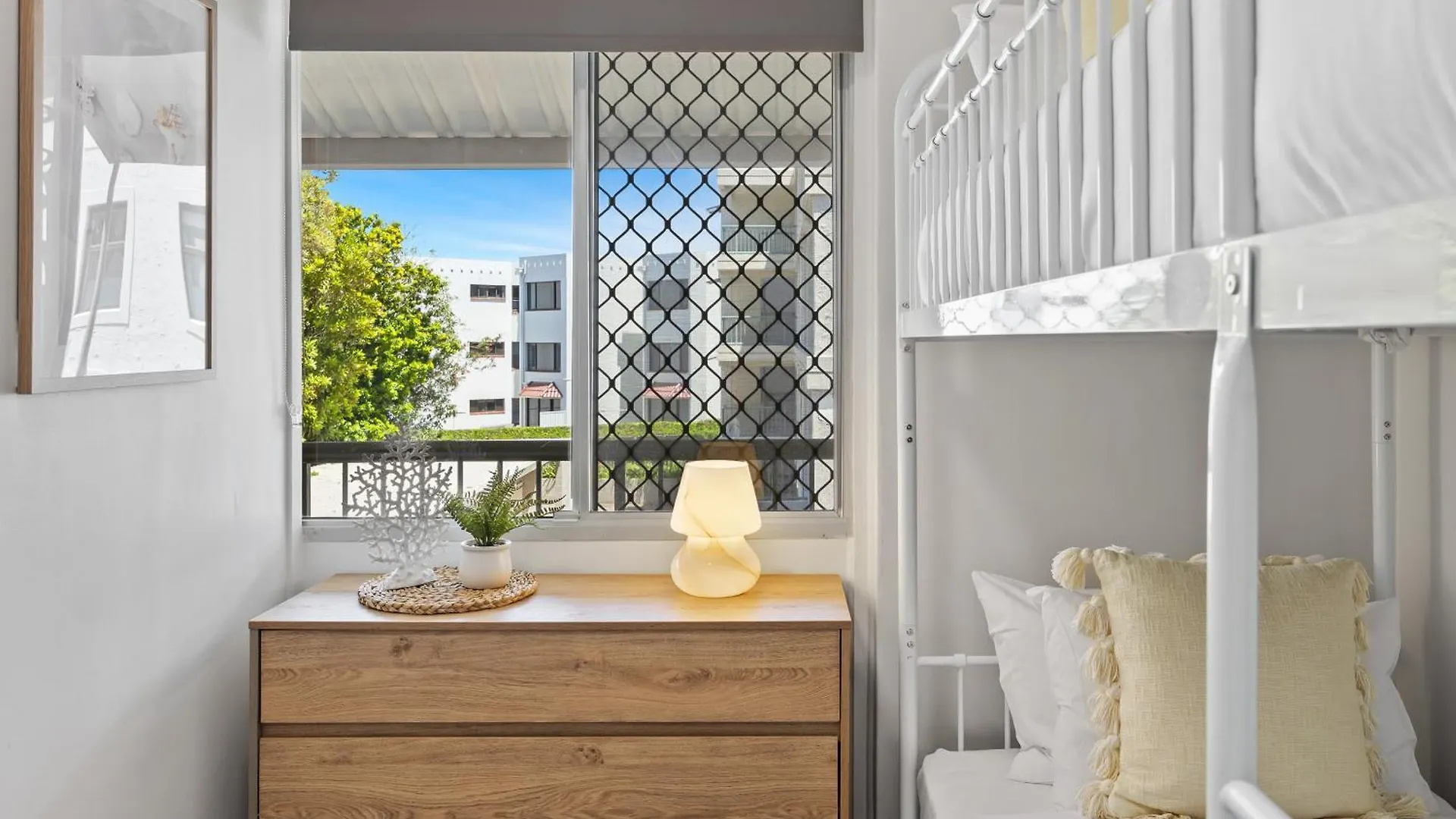 Alex Beachside Pet Friendly 2 Bed Apartment Alexandra Headland