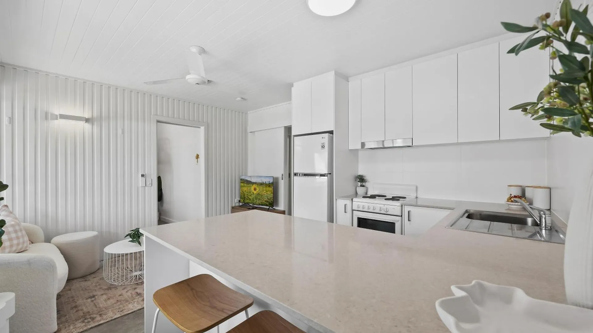 Alex Beachside Pet Friendly 2 Bed Apartment Alexandra Headland